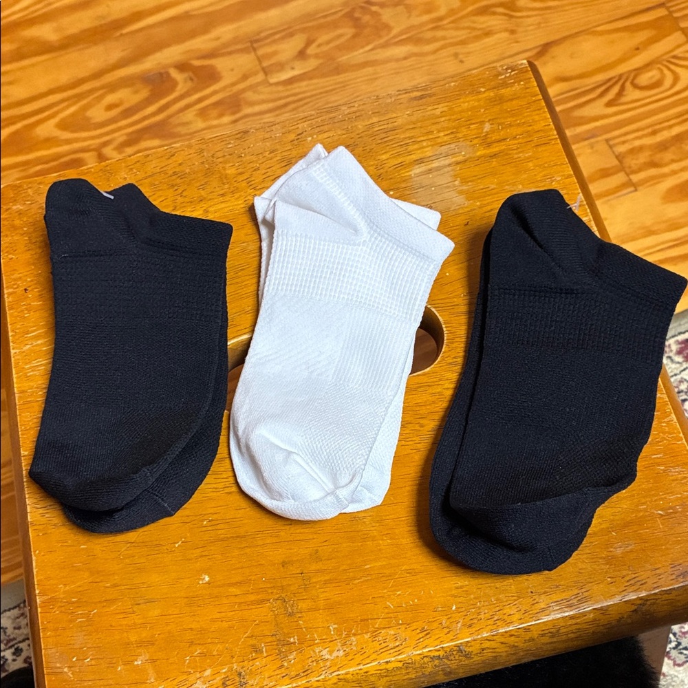 Black and White Ankle Socks